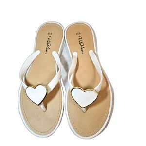 Vee Vee White & Gold Summer Flip Flops Sandals sz 9/10